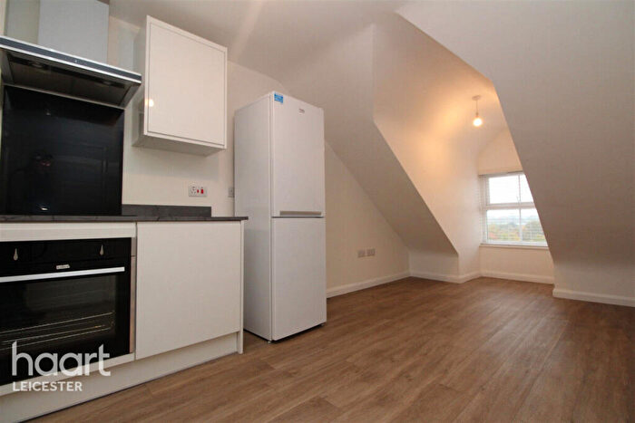 1 Bedroom Apartment To Rent In Fosse Road Central, Leicester, LE3