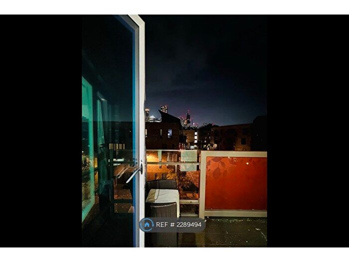 1 Bedroom Flat To Rent In Blondin Way, London, SE16