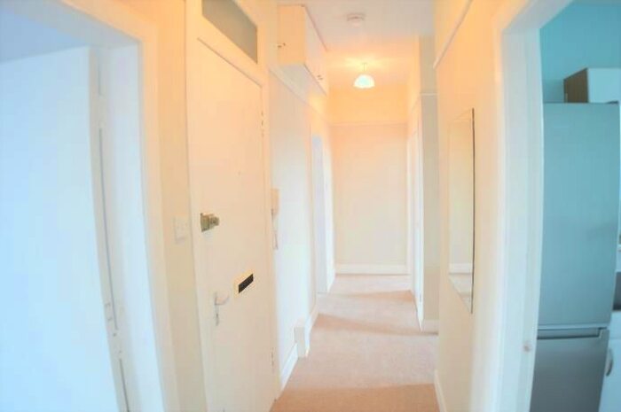 3 Bedroom Flat To Rent In Dundonald Street, Dundee, DD3