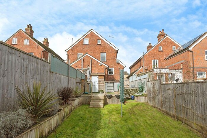 4 Bedroom Semi-Detached House For Sale In Colebrook Road, Tunbridge Wells, Kent, TN4