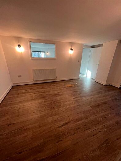 3 Bedroom Flat To Rent In Crane Mead, Ware, SG12