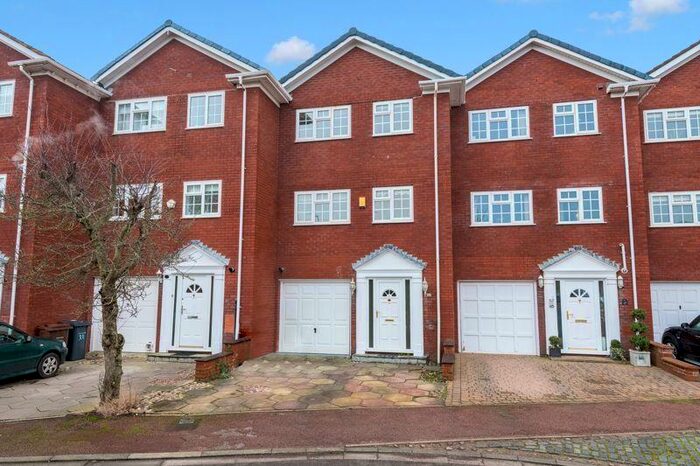 2 Bedroom Terraced House To Rent In Beach Priory Gardens, Southport, PR8