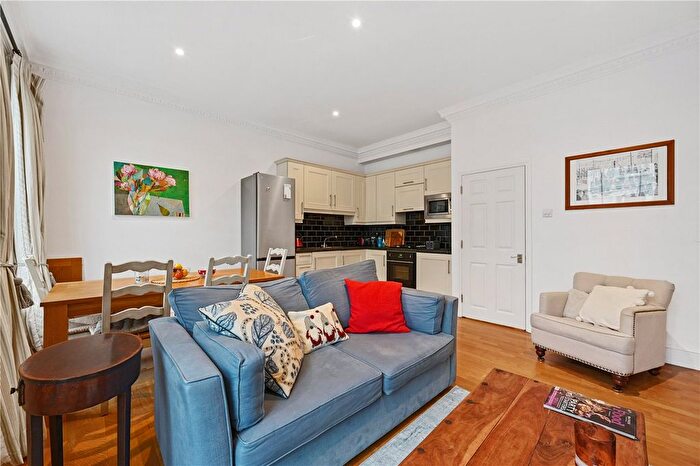 1 Bedroom Flat To Rent In Westbourne Grove, London, W11