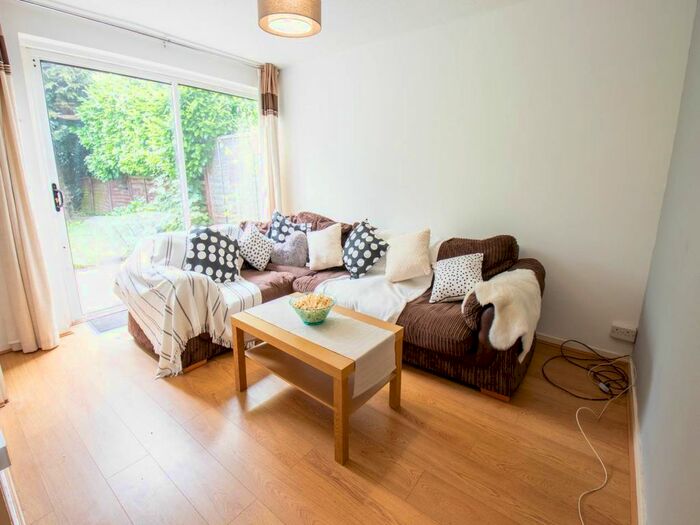 4 Bedroom Property To Rent In Nursery Walk, Canterbury, Kent, CT2