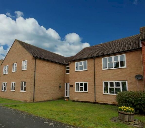 2 Bedroom Flat To Rent In Crockfords Road, Newmarket, CB8