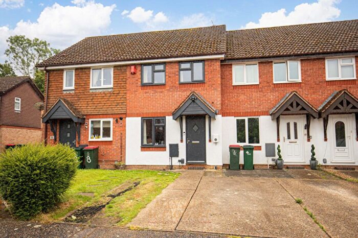 2 Bedroom Terraced House For Sale In Berkeley Close, Crawley, RH11
