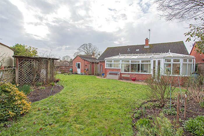 4 Bedroom Bungalow For Sale In Lodwells Orchard, North Curry, Taunton, TA3