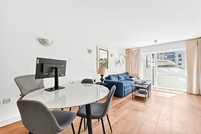 1 Bedroom Flat To Rent In Empire Square West, Empire Square, SE1
