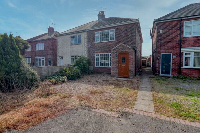 3 Bedroom Semi-Detached House For Sale In Asquith Avenue, Ealand, DN17