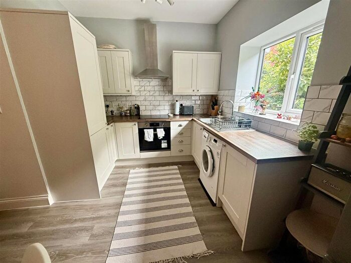 1 Bedroom Flat To Rent In West Street, St. Philips, BS2