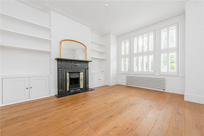 2 Bedroom Apartment To Rent In Lushington Road, London, NW10