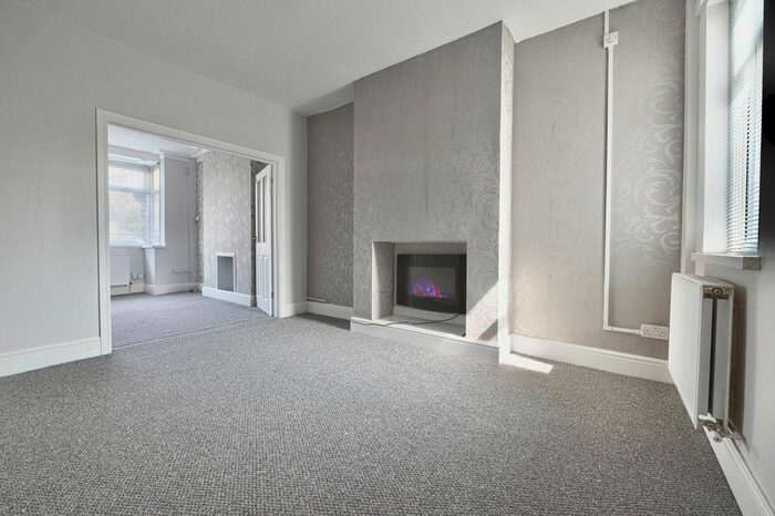 3 Bedroom End Of Terrace House To Rent In Daubney Street, Cleethorpes, DN35