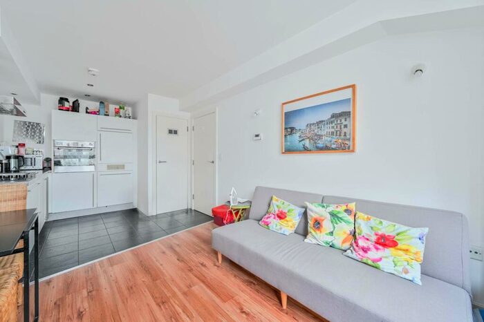 1 Bedroom Flat To Rent In Building, Cadogan Road, Woolwich, London, SE18