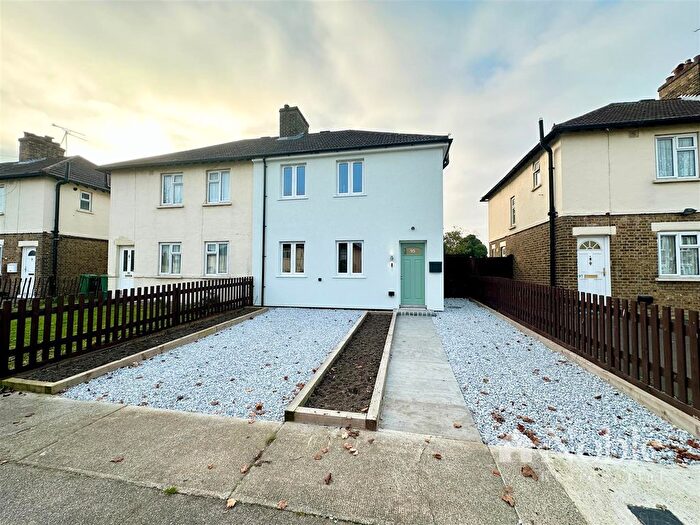 3 Bedroom Semi-Detached House To Rent In Wallace Road, Grays, RM17