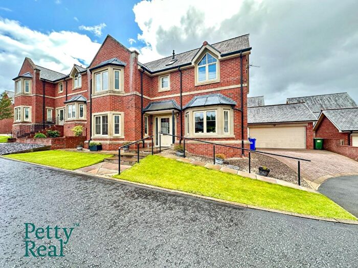 4 Bedroom Detached House For Sale In Grenfell Gardens, Colne, BB8