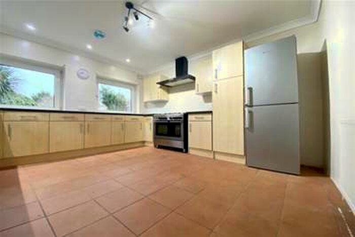 3 Bedroom House To Rent In Sevenoaks Way, Orpington, BR5