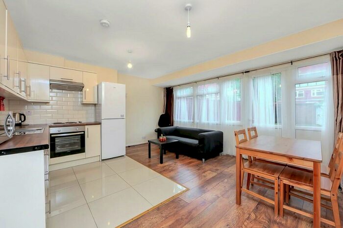 4 Bedroom Maisonette To Rent In Lorrimore Road, London, SE17