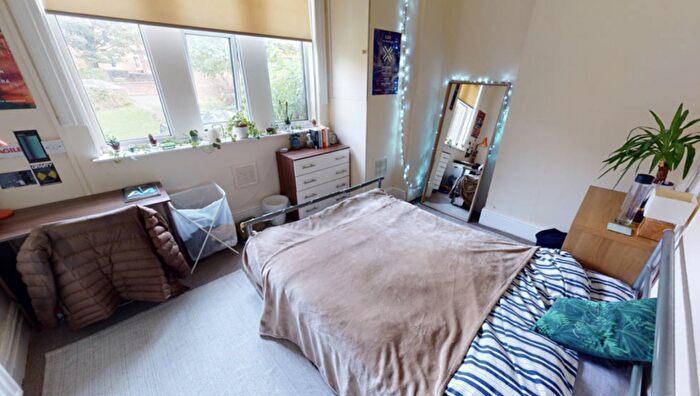 4 Bedroom House To Rent In Cardigan Road, Leeds, LS6