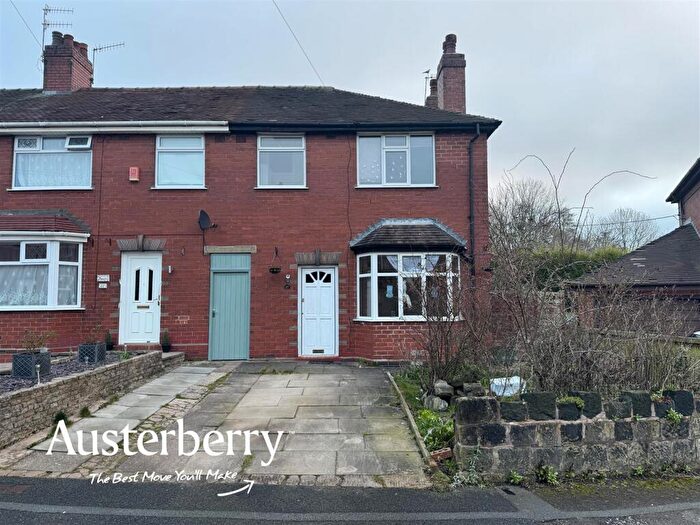 3 Bedroom Semi Detached House For Sale In Owen Grove, Stoke-On-Trent, ST6