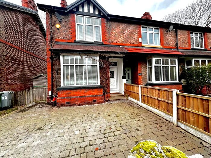 3 Bedroom End Of Terrace House For Sale In Urban Road, M33