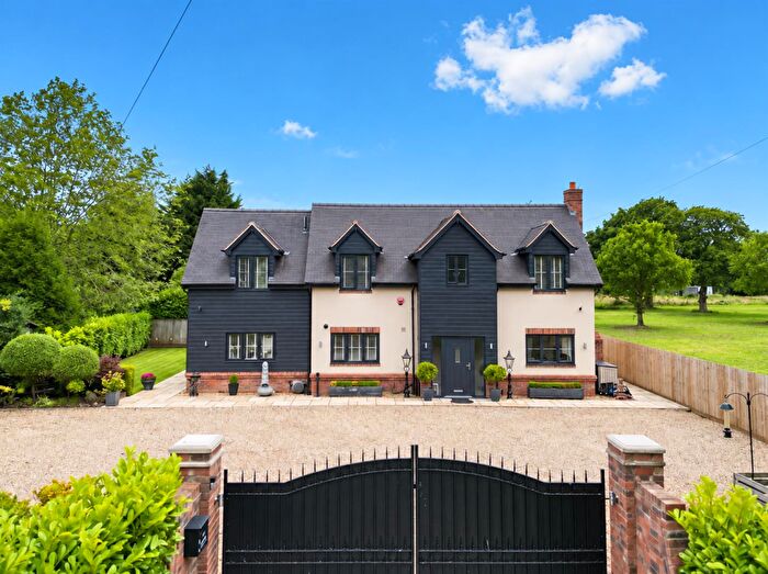 4 Bedroom Detached House For Sale In Gorcott Hill, Beoley, B98