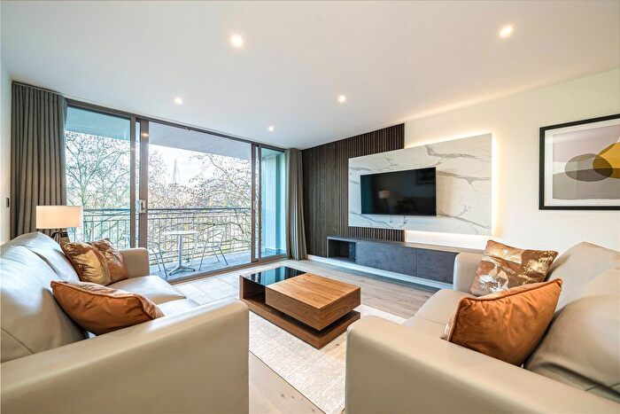 2 Bedroom Flat To Rent In Waterloo Road, London, SE1