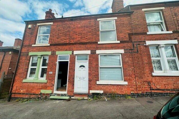 2 Bedroom Property To Rent In Shrewsbury Road, Nottingham, NG2