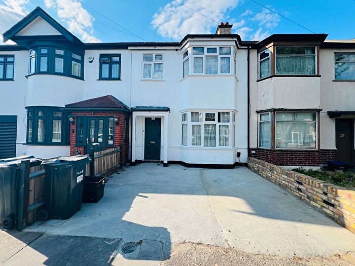 3 Bedroom Terraced House To Rent In Staines Road, Ilford, IG1