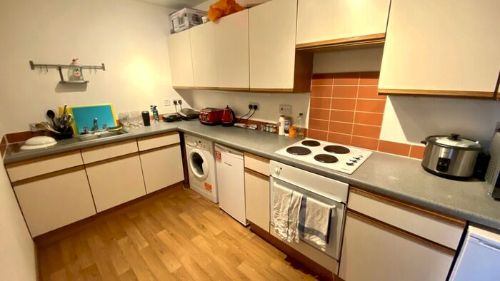 2 Bedroom Flat To Rent In City Road, Bristol, BS2