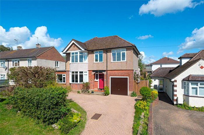 4 Bedroom Detached House For Sale In Green Lane, St. Albans, Hertfordshire, AL3