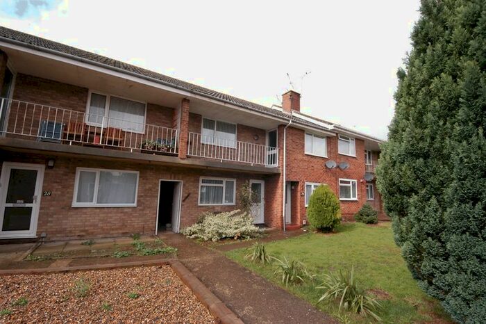 2 Bedroom Maisonette To Rent In Mostyn Road, Maidstone, ME14