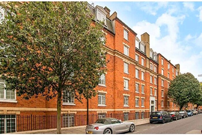 2 Bedroom Flat To Rent In Harrowby Street, Marylebone, London, W1H