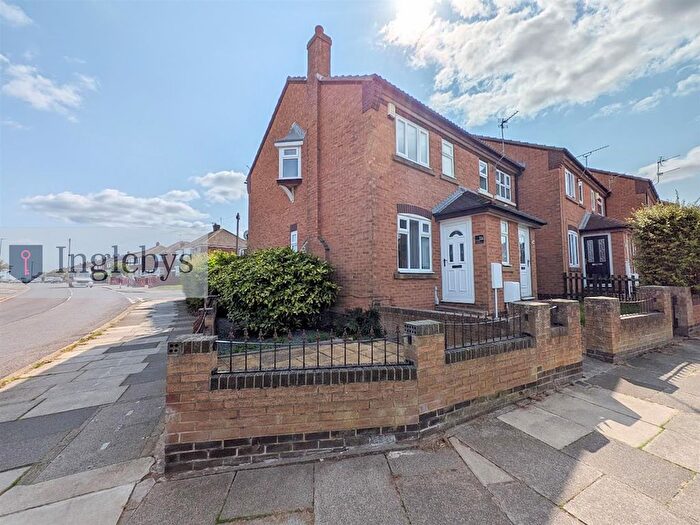 2 Bedroom Property For Sale In Limes Crescent, Marske-By-The-Sea, Redcar, TS11