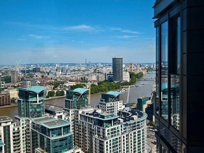 2 Bedroom Flat To Rent In Bondway, London, SW8