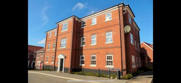 2 Bedroom Flat To Rent In Trinity Square, Loddon, Norwich, NR14