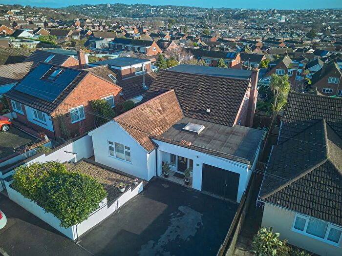 5 Bedroom Detached House For Sale In Sussex Close, Exeter, EX4