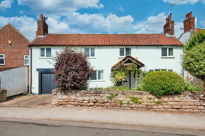 4 Bedroom Cottage For Sale In Shelt Hill, Woodborough, Nottingham, NG14