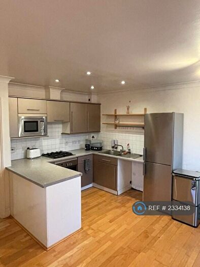 2 Bedroom Flat To Rent In Pyramid Court, Kingston Upon Thames, KT1