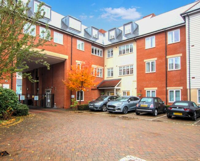 2 Bedroom Retirement Property To Rent In Ongar Road, Brentwood, Essex, CM15
