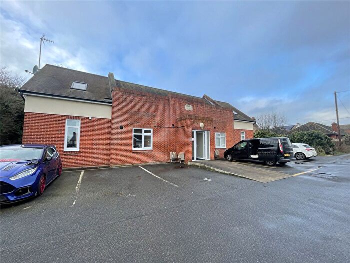 1 Bedroom Flat For Sale In Rocheway, Rochford, Essex, SS4