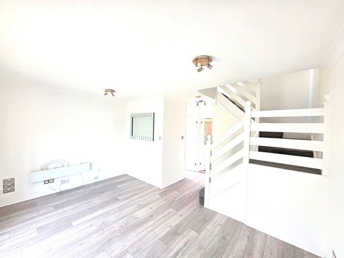 4 Bedroom Terraced House To Rent In Mahon Close, Enfield, EN1