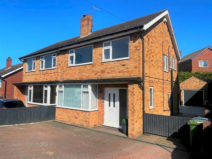 3 Bedroom Semi-Detached House To Rent In Throxenby Lane, Scarborough, YO12