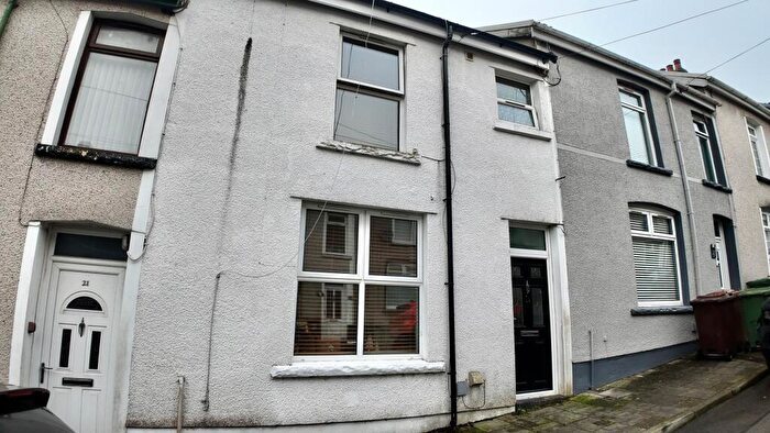 2 Bedroom Terraced House For Sale In Edmund Street, Pontlottyn, CF81