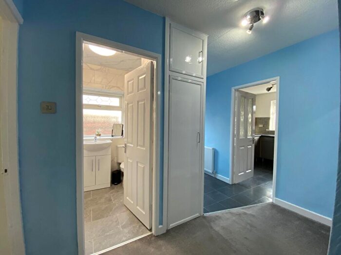 3 Bedroom Bungalow For Sale In Belmont Avenue, Low Moor, Bradford, BD12