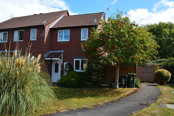 1 Bedroom End Of Terrace House To Rent In Bilbie Road, BS22