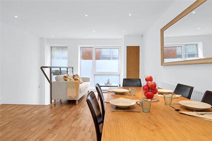 2 Bedroom Apartment To Rent In Britton Street, EC1M