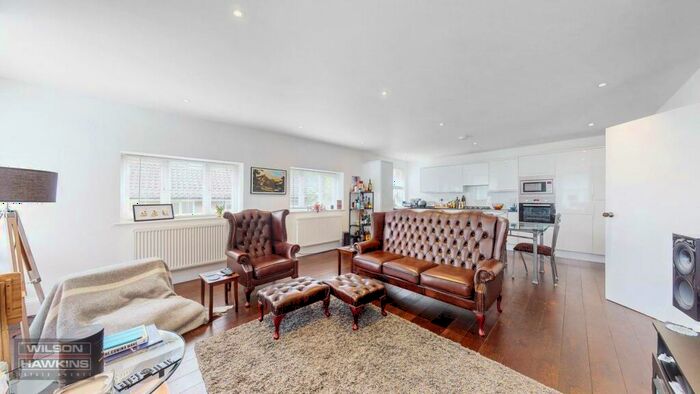 2 Bedroom Flat To Rent In Moat Lodge, London Road, Harrow On The Hill, HA1