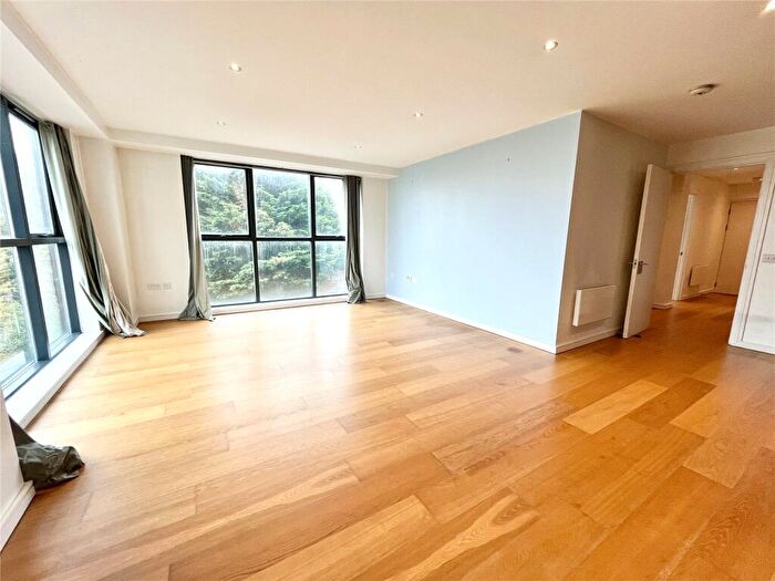 2 Bedroom Apartment To Rent In Bedminster, Airpoint, BS3