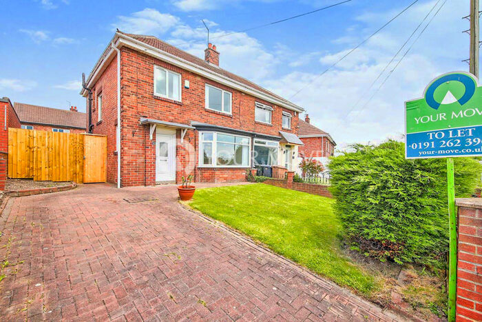 3 Bedroom Semi-Detached House To Rent In Archers Villas, Wallsend, Tyne And Wear, NE28