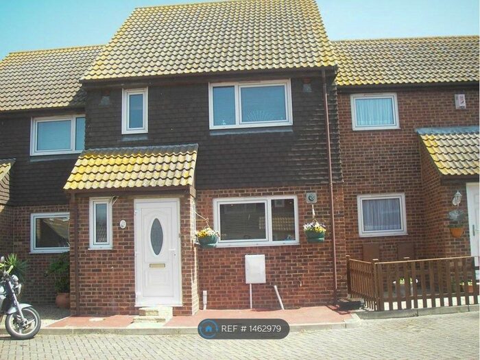 3 Bedroom Terraced House To Rent In Tysoe Court, Minster On Sea, Sheerness, ME12